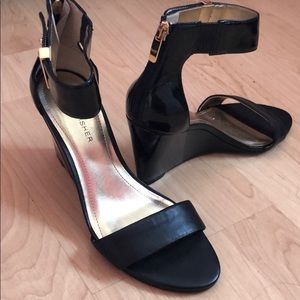 🍭 Marc Fisher Corri Wedge Sandals